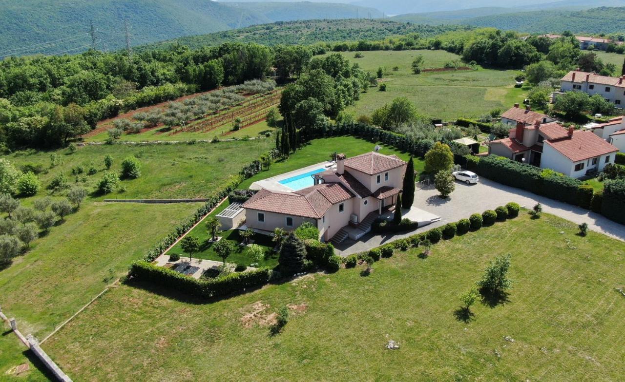 Villa Labin In Zartinj - Luxury Privacy Heated Pool With Auto Cover Exteriör bild