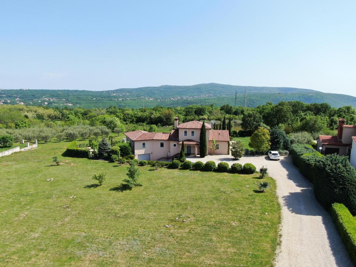 Villa Labin In Zartinj - Luxury Privacy Heated Pool With Auto Cover Exteriör bild