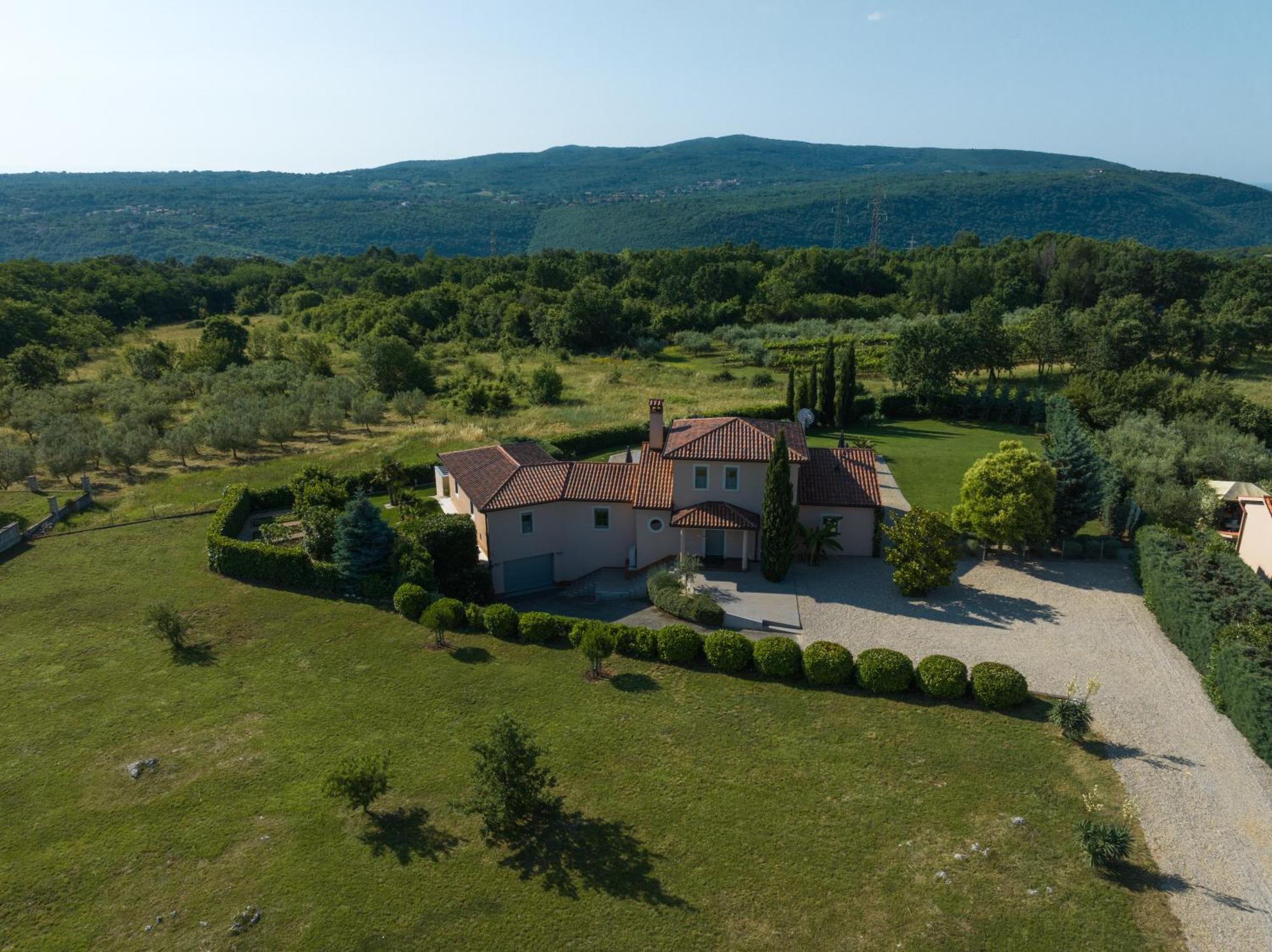 Villa Labin In Zartinj - Luxury Privacy Heated Pool With Auto Cover Exteriör bild